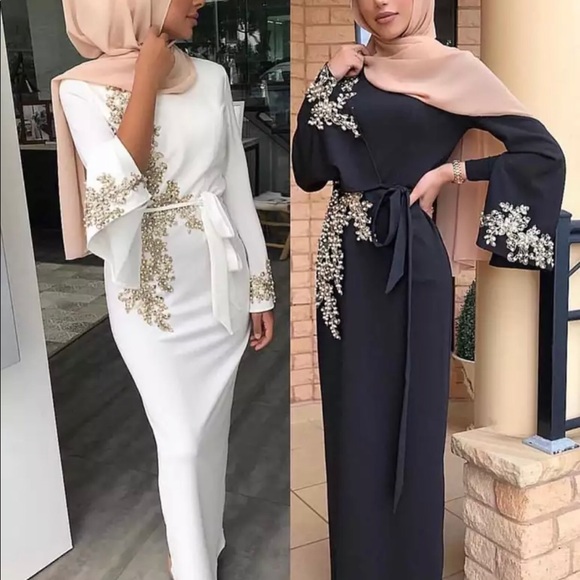 Black dress with pearl designs - Picture 3 of 3